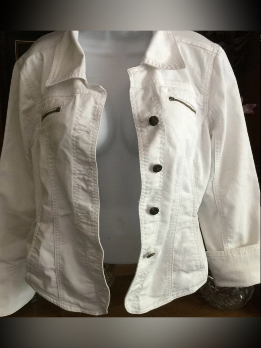 Liv a Little White Jean Jacket Size Large